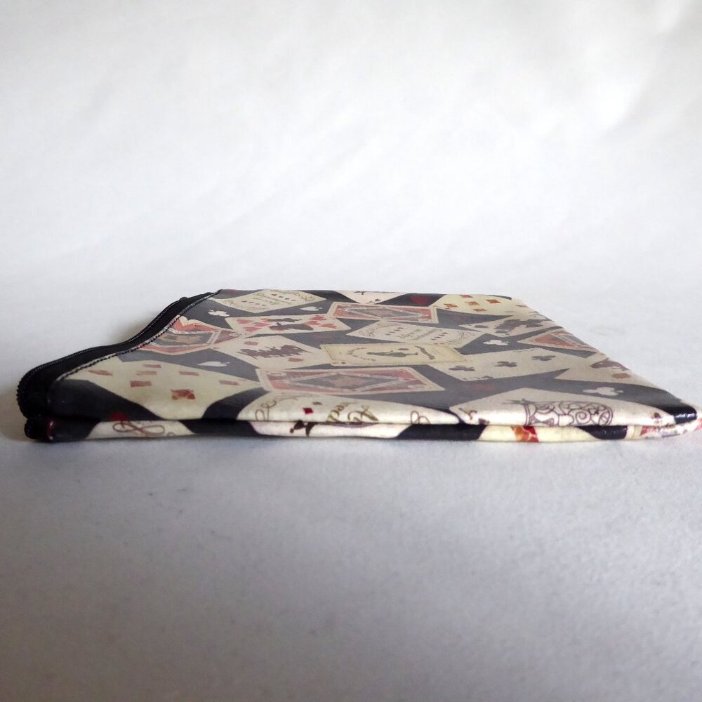 JAPAN JAPANESE ALICE ON WEDNESDAY WONDERLAND ZIPPERED POUCH (PRE-OWNED) - Picture 7 of 7